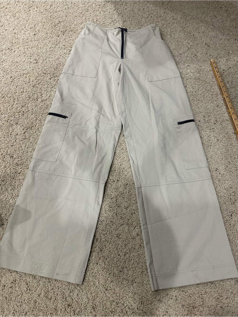 White Fox Beige Wide Leg Cargo Pants Size Small